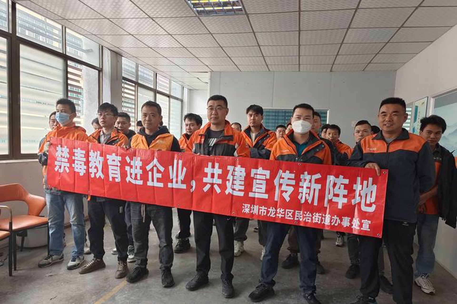 肌肤平衡：如何选择适合自己的保湿产品